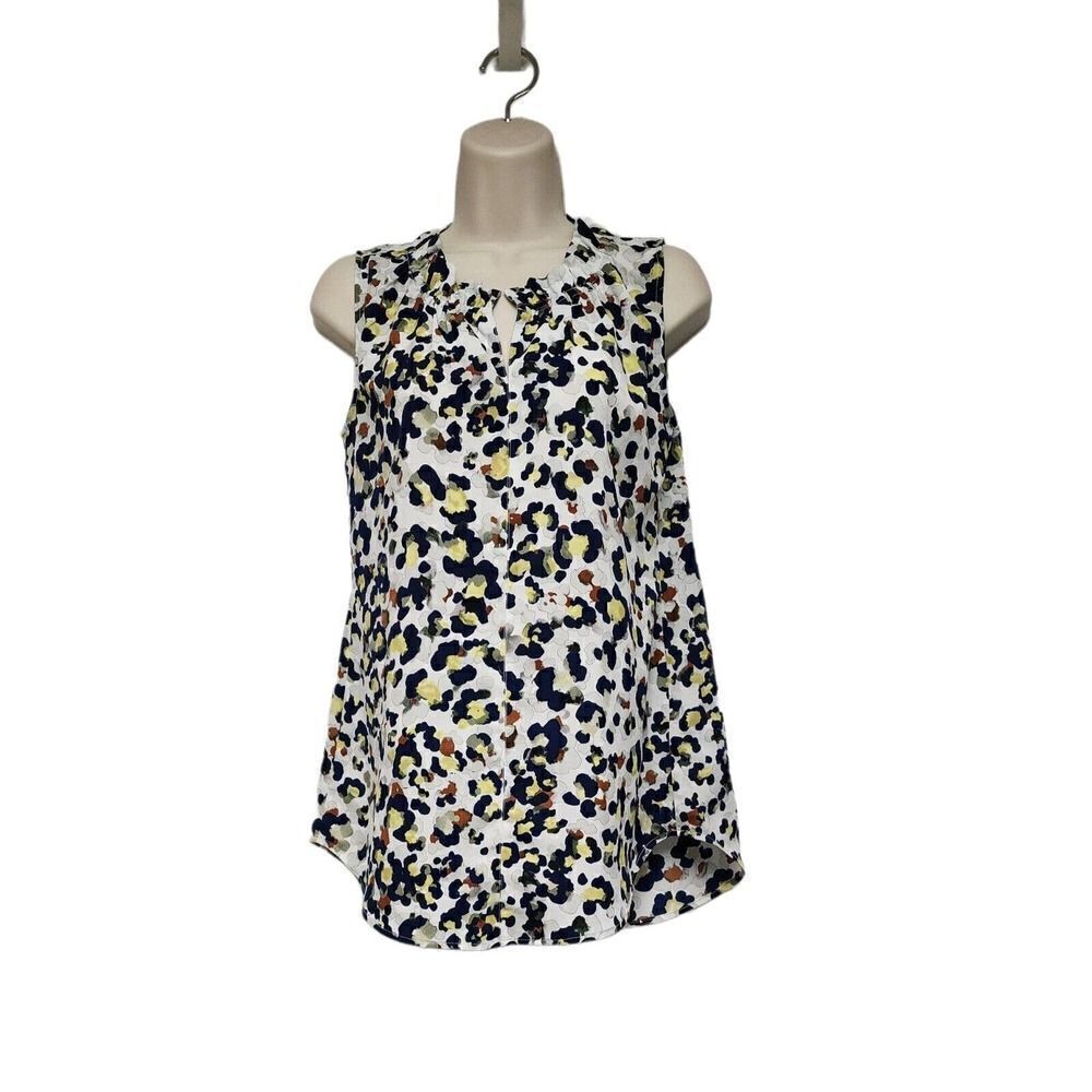 Cabi Top/Blouse Women's X-Small White Blue Print Pleated V-Neck Sleevel